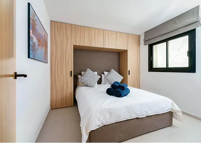公寓 Triplex En Aloha Gardens, 4 *