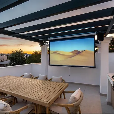 Triplex En Aloha Gardens, 4 Apartamento *