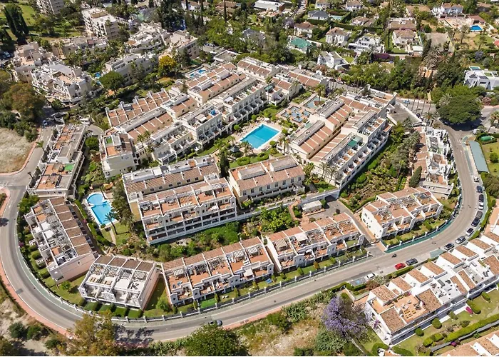 Triplex En Aloha Gardens, 4 Апартаменти