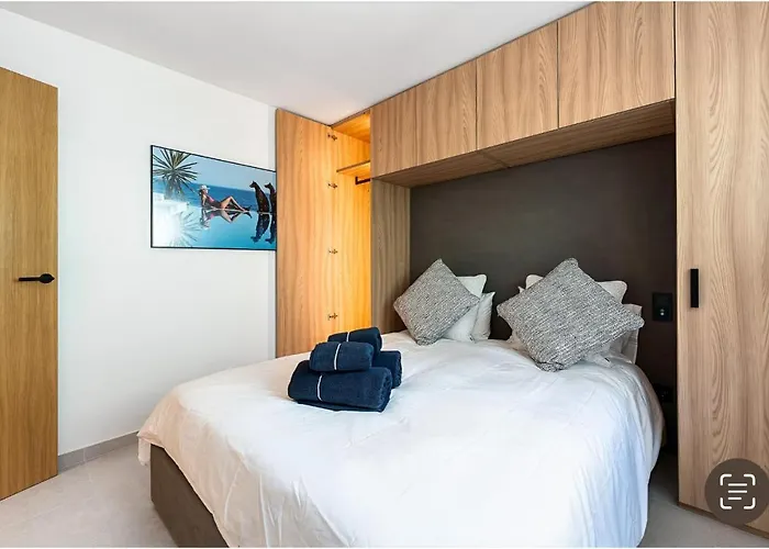 Triplex En Aloha Gardens, 4 Апартаменти *