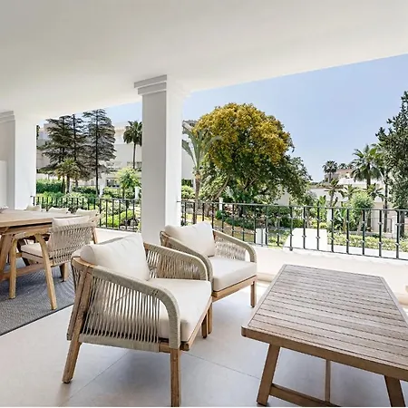 شقة Triplex En Aloha Gardens, 4 ماربيا