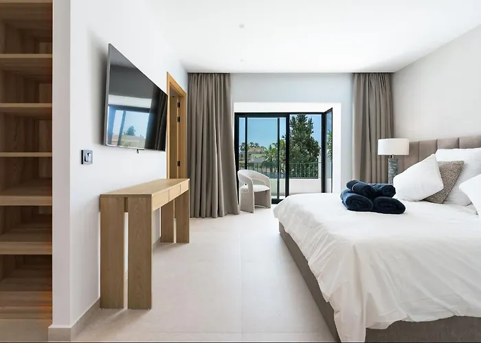 Triplex En Aloha Gardens, 4 *